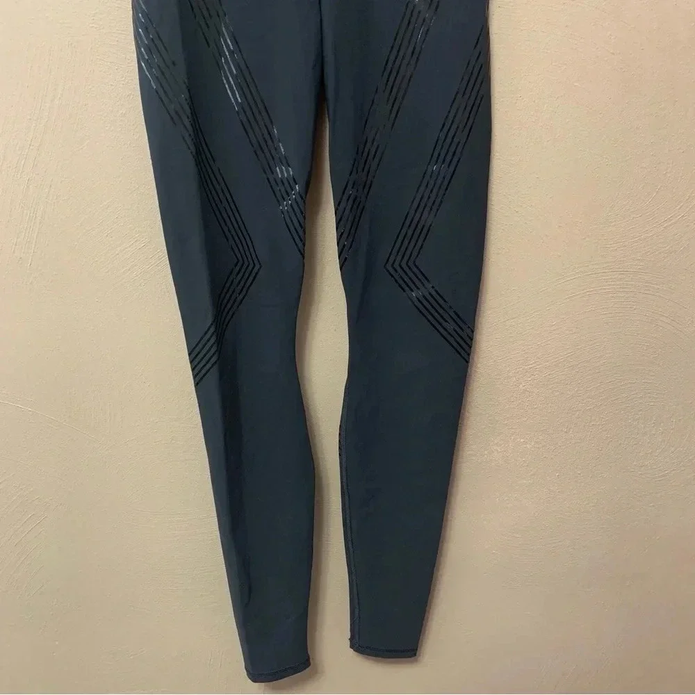 Alo Yoga High-Waist Vapor Legging in Rise Anthracite Size XS